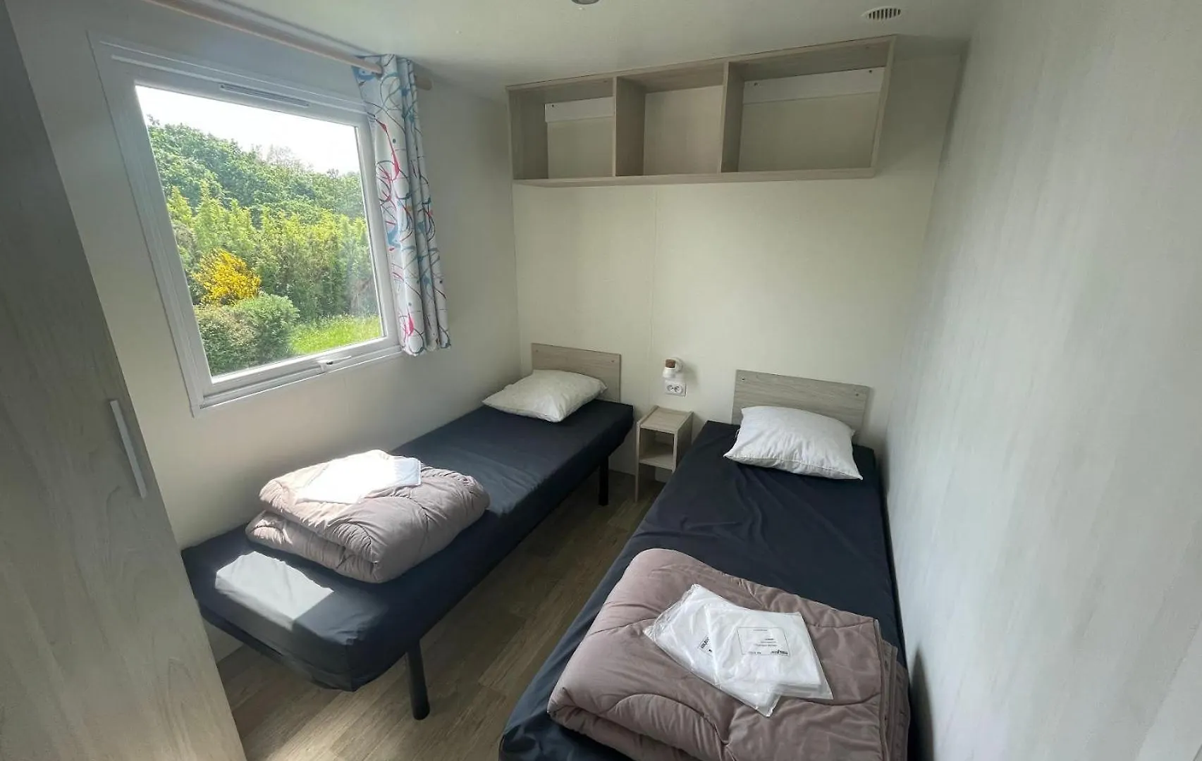 Mobil Home Xl 6 Personnes Camping 4 Etoiles La Pommeraie De L'Ocean Tregunc 0*,