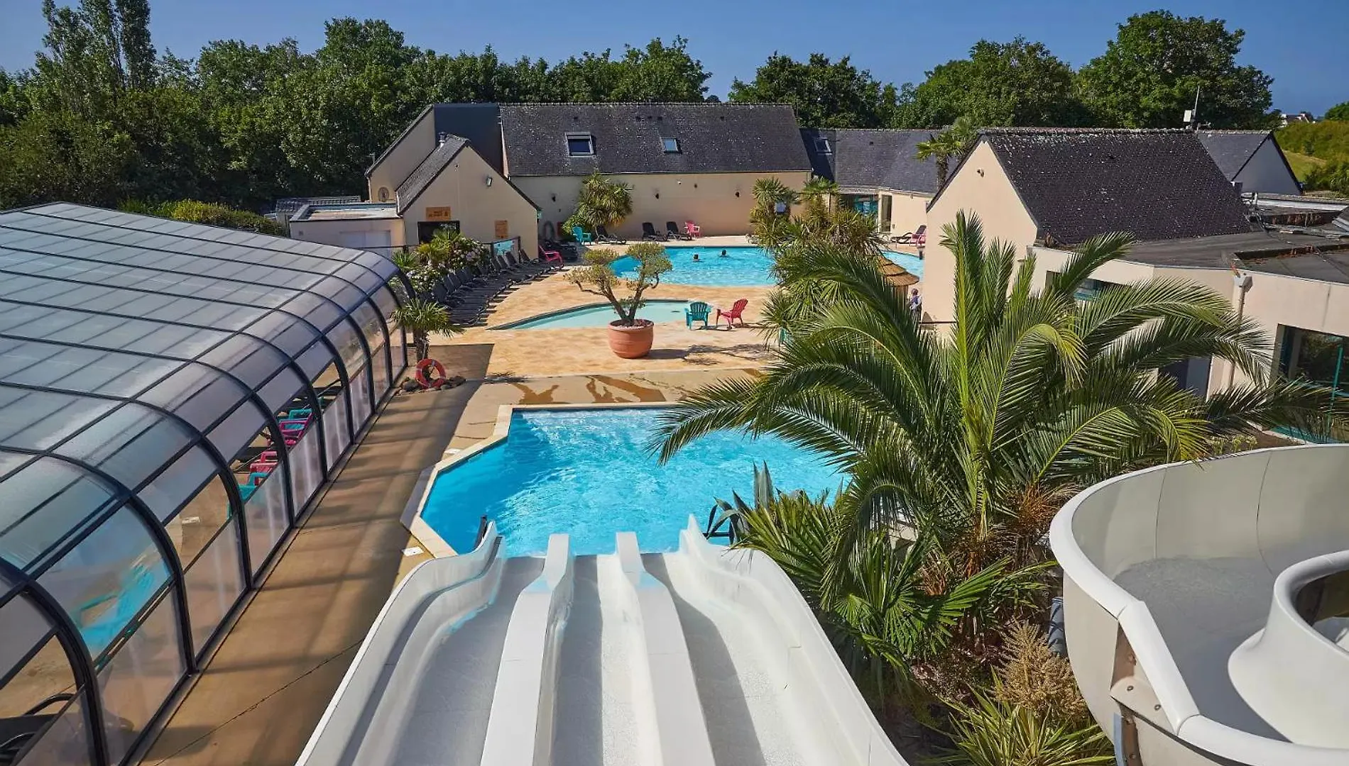 Mobil Home Xl 6 Personnes Camping 4 Etoiles La Pommeraie De L'Ocean Tregunc